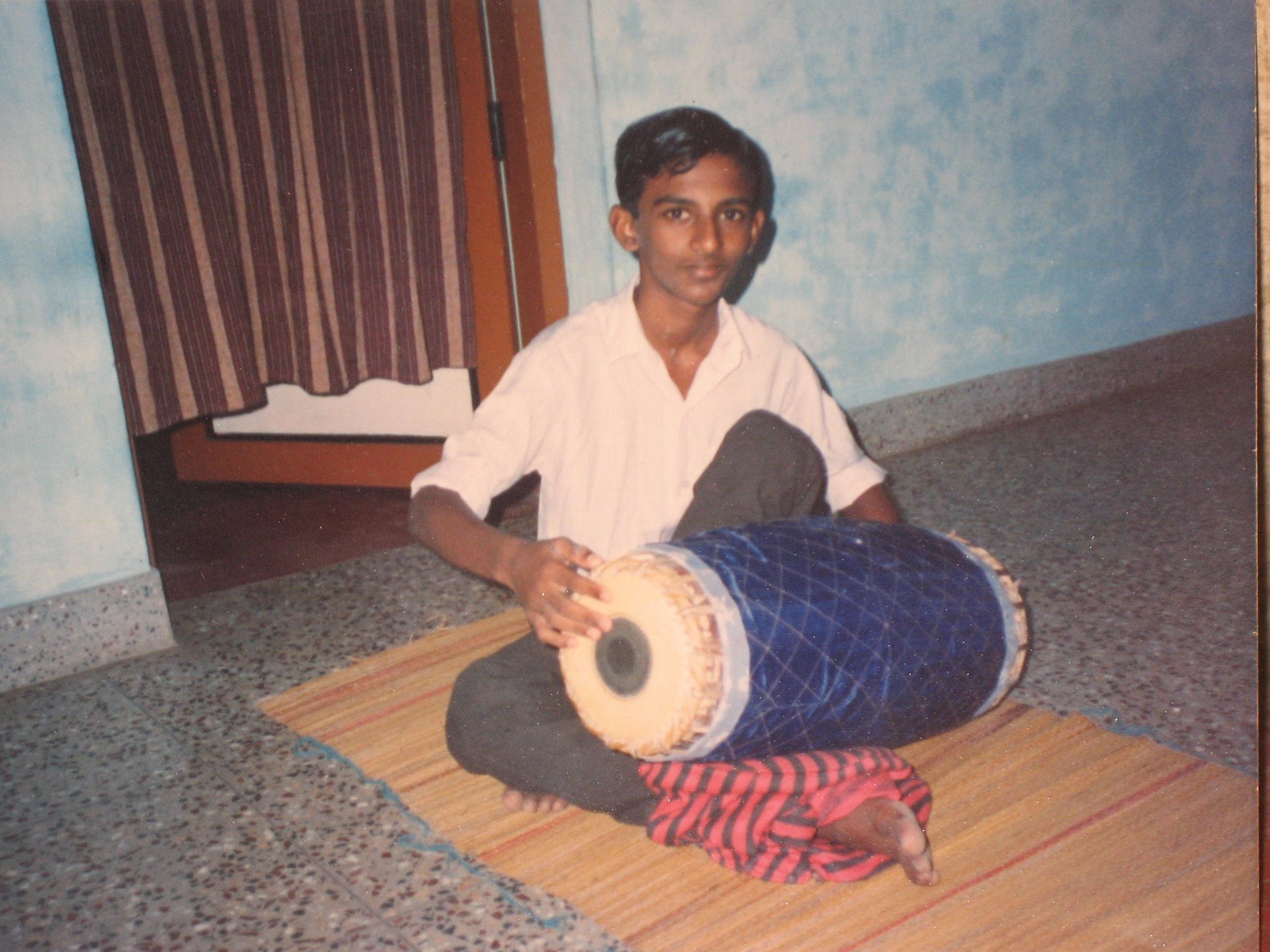 Erickavu N Sunil performing
